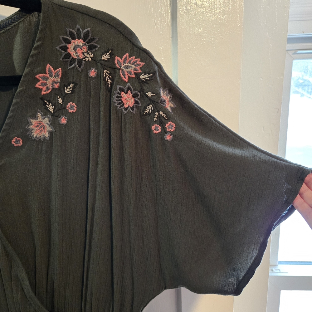 Knox Rose Olive Dress with Pink Floral Embroidery - Picture 5 of 9